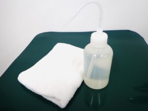 ぬるま湯とタオル